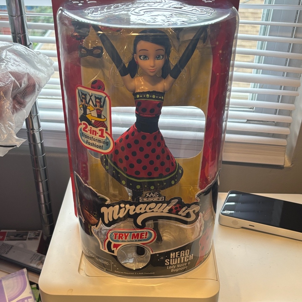 Miraculous Ladybug Doll with Transforming Fashion